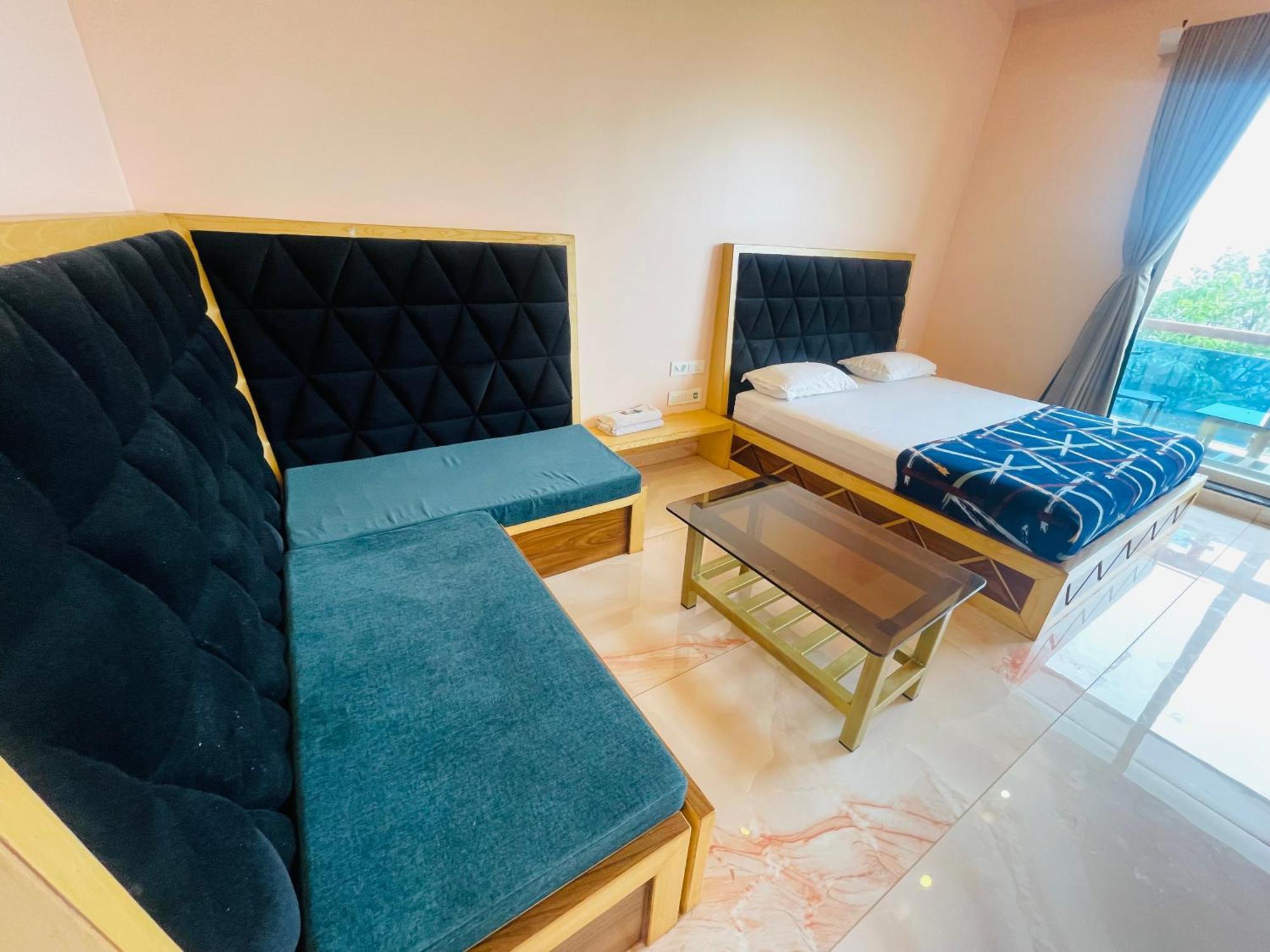 Hotel Saptarang Residency Panhāla Dış mekan fotoğraf