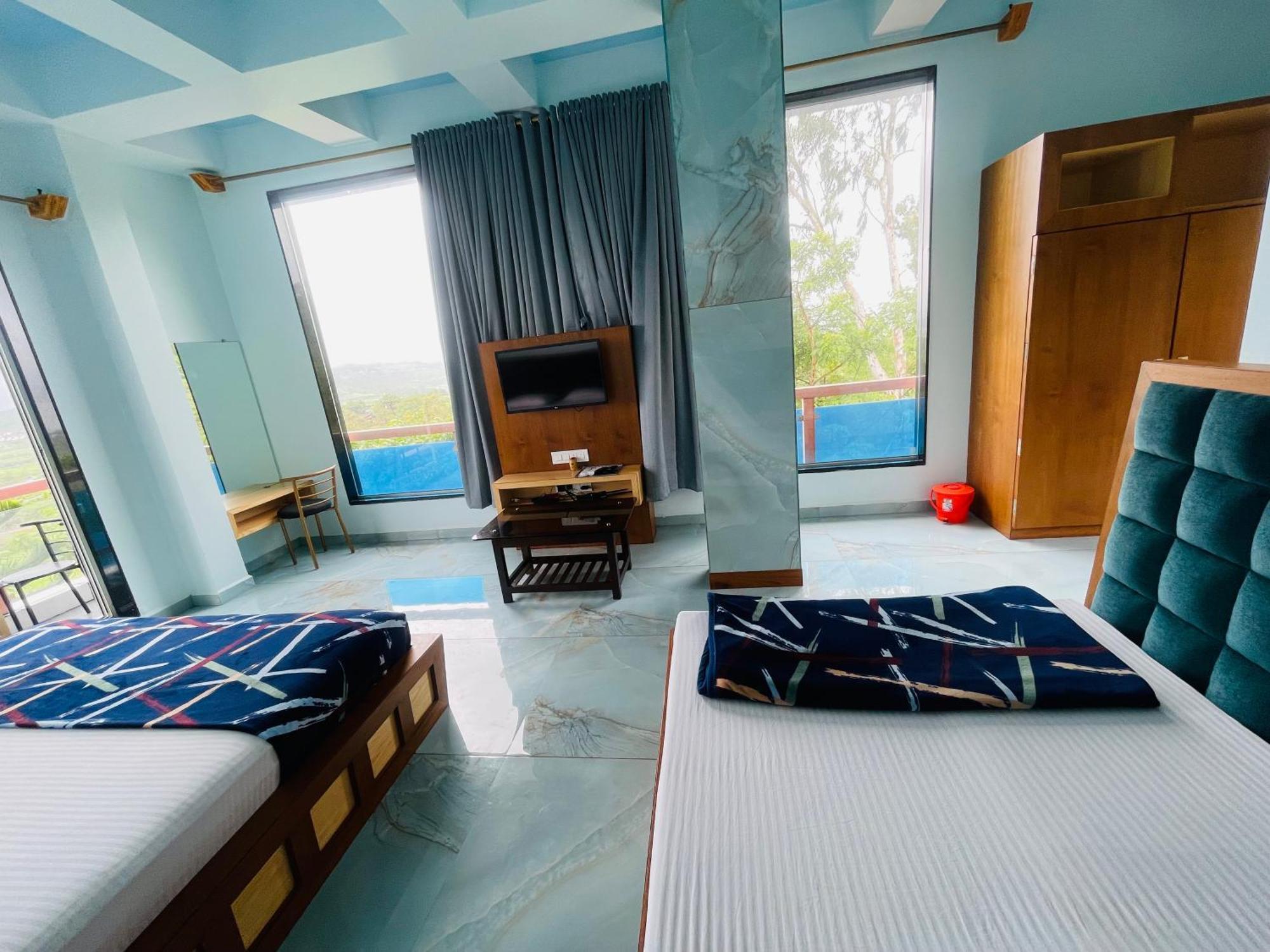 Hotel Saptarang Residency Panhāla Dış mekan fotoğraf